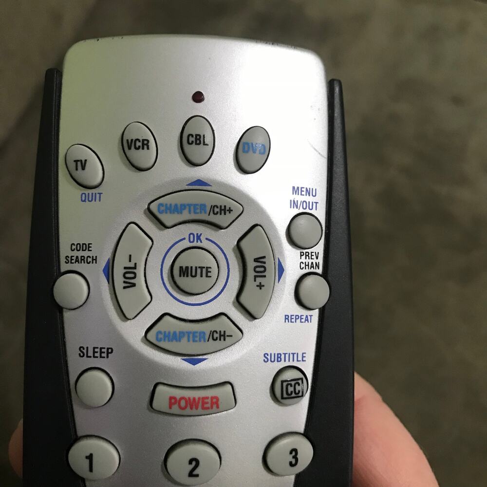 Zenith CL010 VCR/DVD/TV /CBL‎ Universal Remote Control good shape. Tested